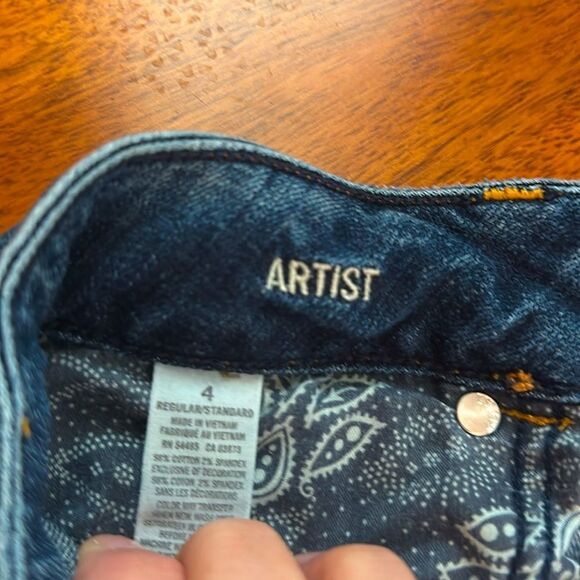 American Eagle Stretch Denim Shorts Size 4 - Picture 4 of 5